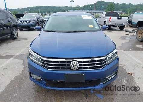 2017 Volkswagen Passat 1.8T Se z USA, uszkodzony, nr VIN 1VWBT7A31HC000694